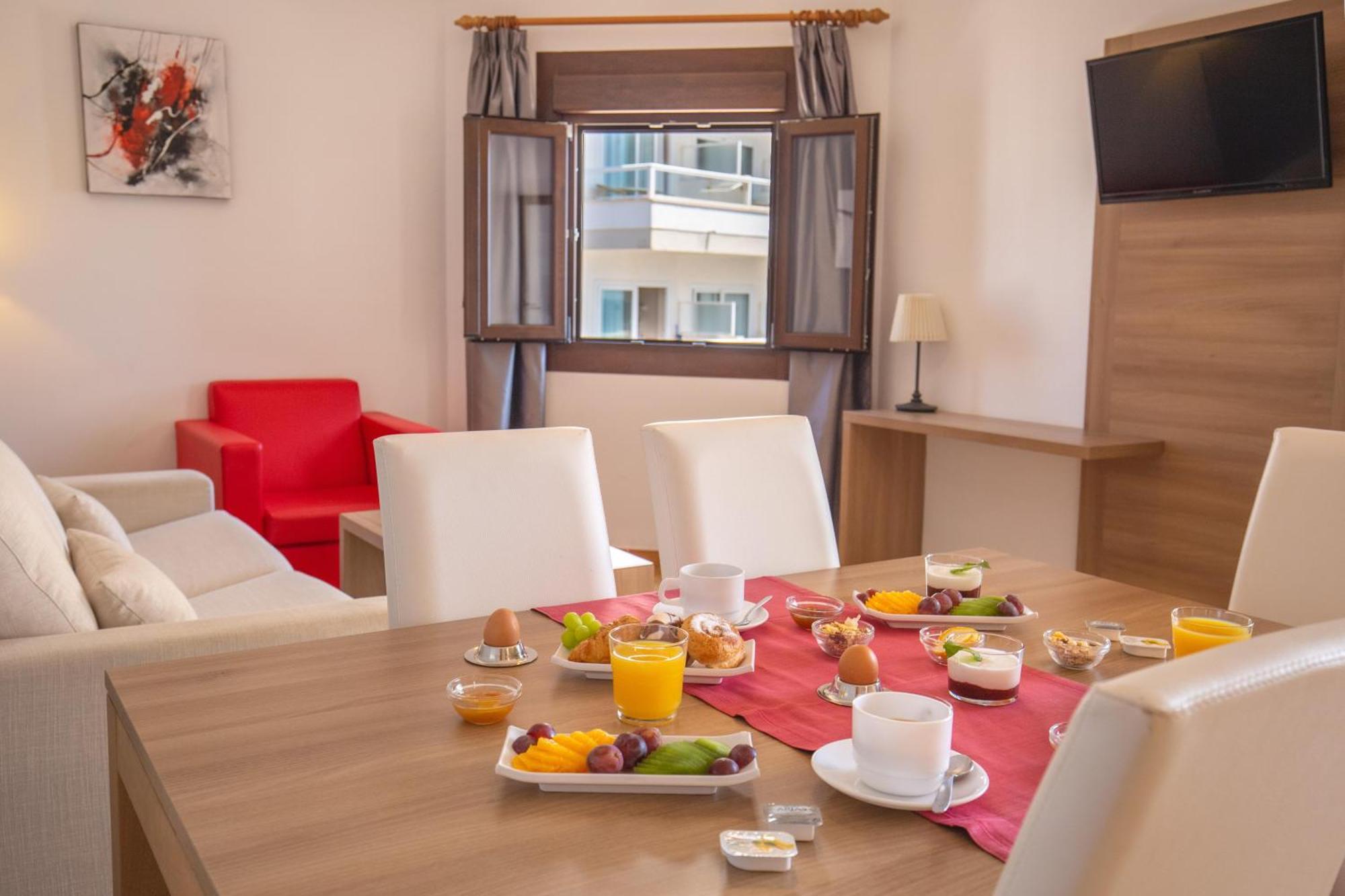 R2 Cala Millor Apartment *
